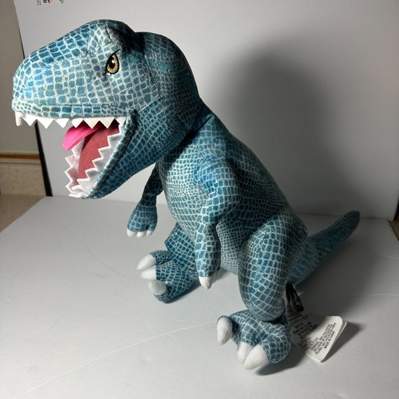 Jurassic World Fallen Kingdom T-Rex Cuddle Pillow Plush Dinosaur - Picture 2 of 12